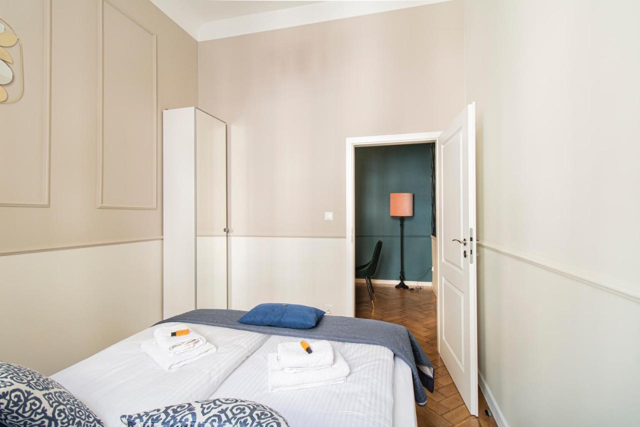 Modern Apartments Pilsudskiego Street 克拉科夫 外观 照片