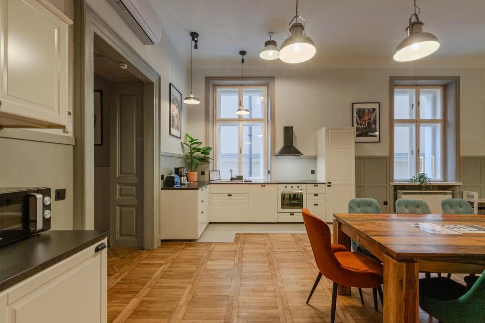 Modern Apartments Pilsudskiego Street 克拉科夫 外观 照片